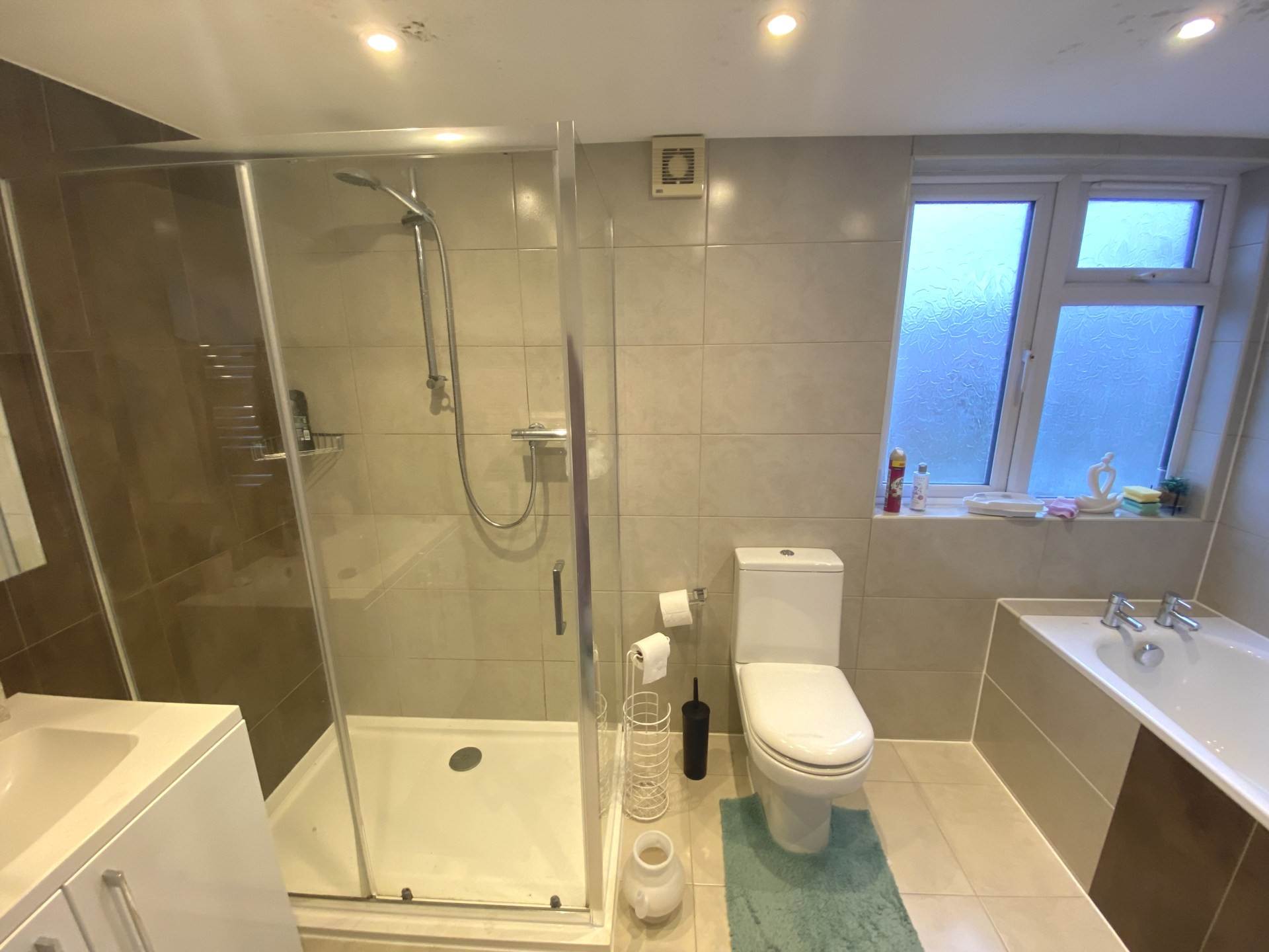 Parkhurst Road, London, Image 18