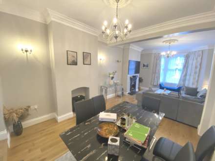 Parkhurst Road, London, Image 2