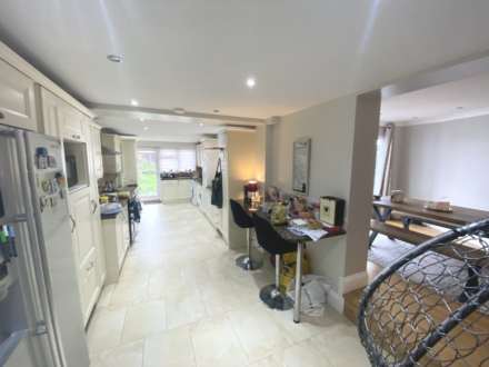 Parkhurst Road, London, Image 8