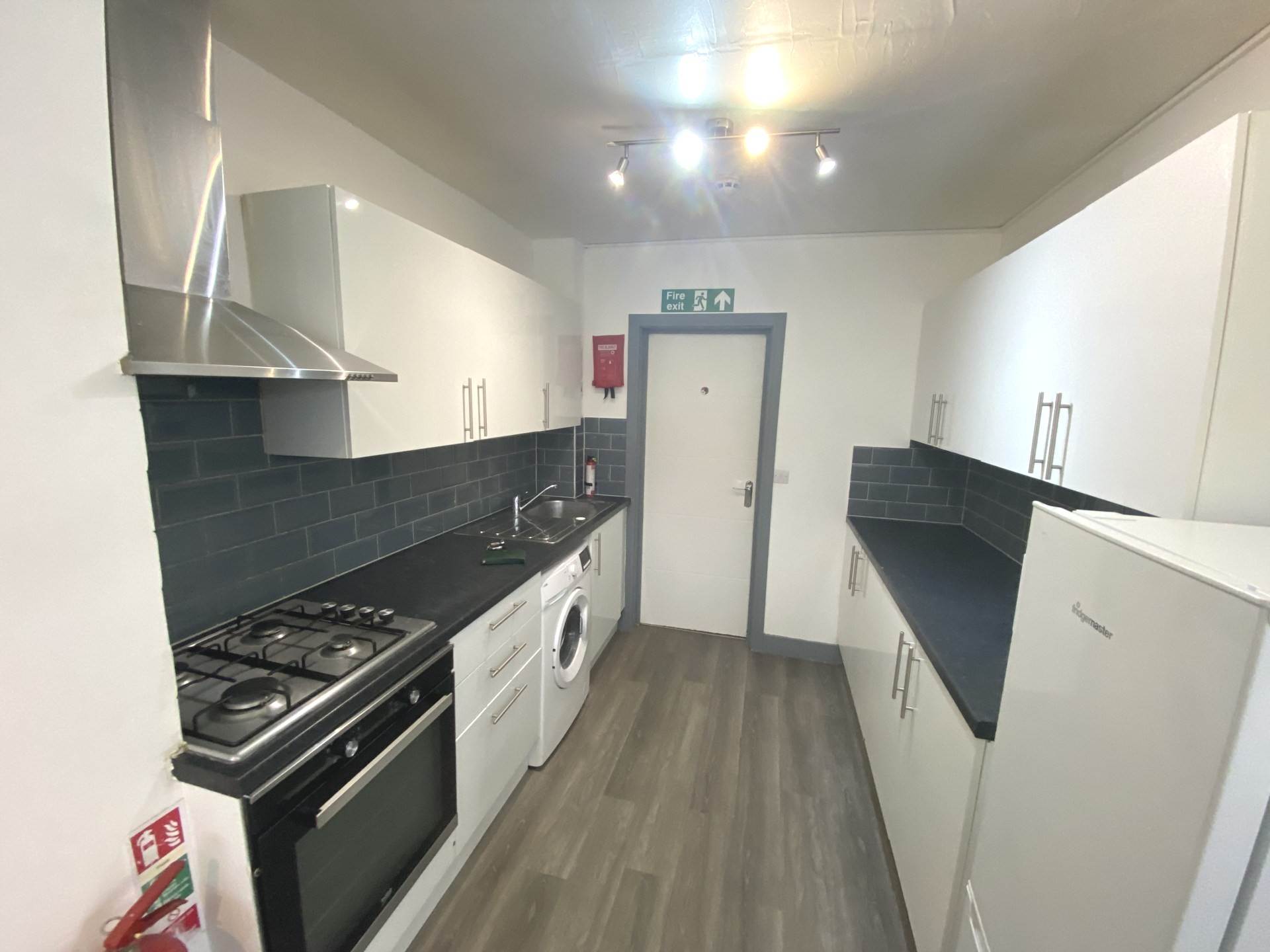 Leavesden Road, Watford, Image 6