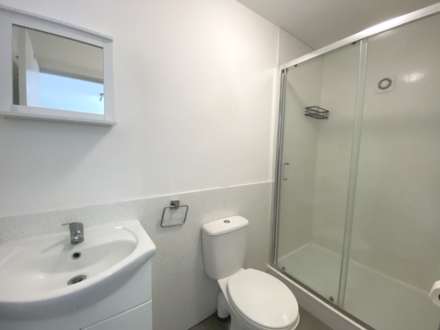 Leavesden Road, Watford, Image 3