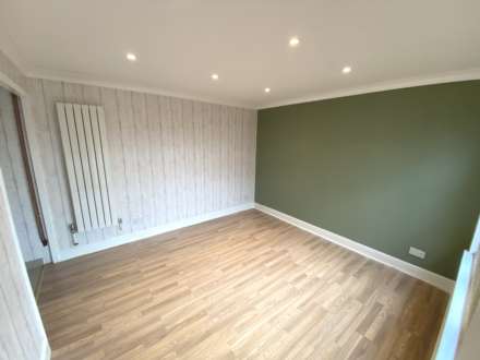 The Campions, Borehamwood, Image 4