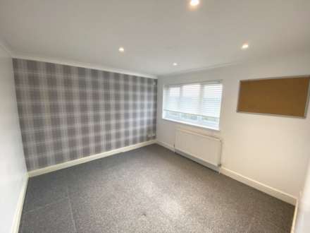 The Campions, Borehamwood, Image 6