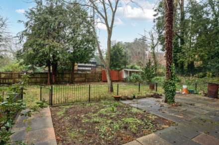 Aylmer Drive, Stanmore, Image 17