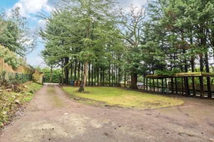 Aylmer Drive, Stanmore, Image 20