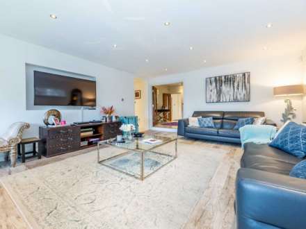 Little Bushey Lane, Bushey, Image 5