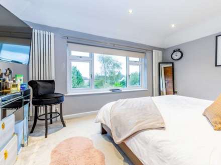 Little Bushey Lane, Bushey, Image 7