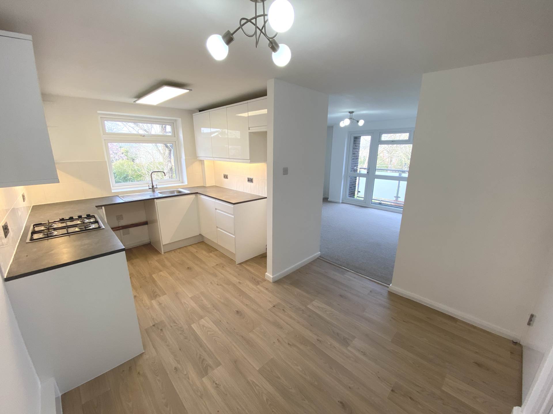 Red Road, Borehamwood, Image 6