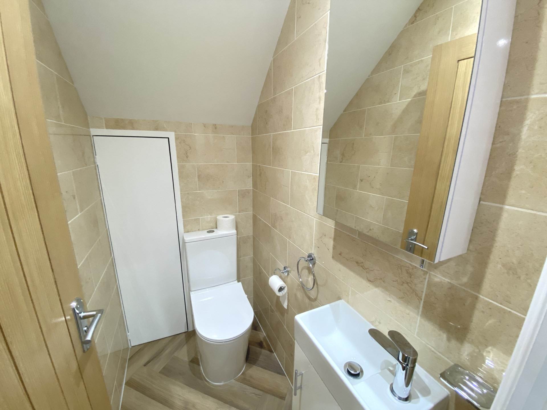 Guildown Avenue, London, Image 10