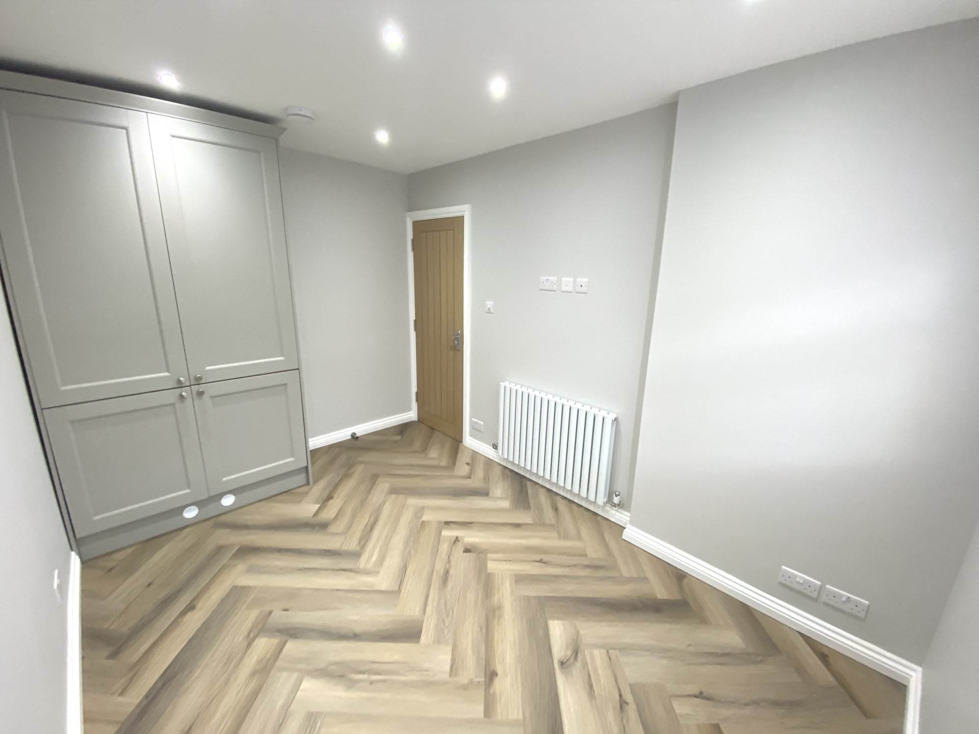 Guildown Avenue, London, Image 8