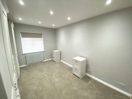 Guildown Avenue, London, Image 12