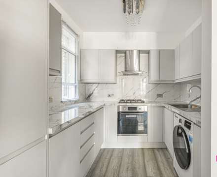 Canberra Close, London, Image 7