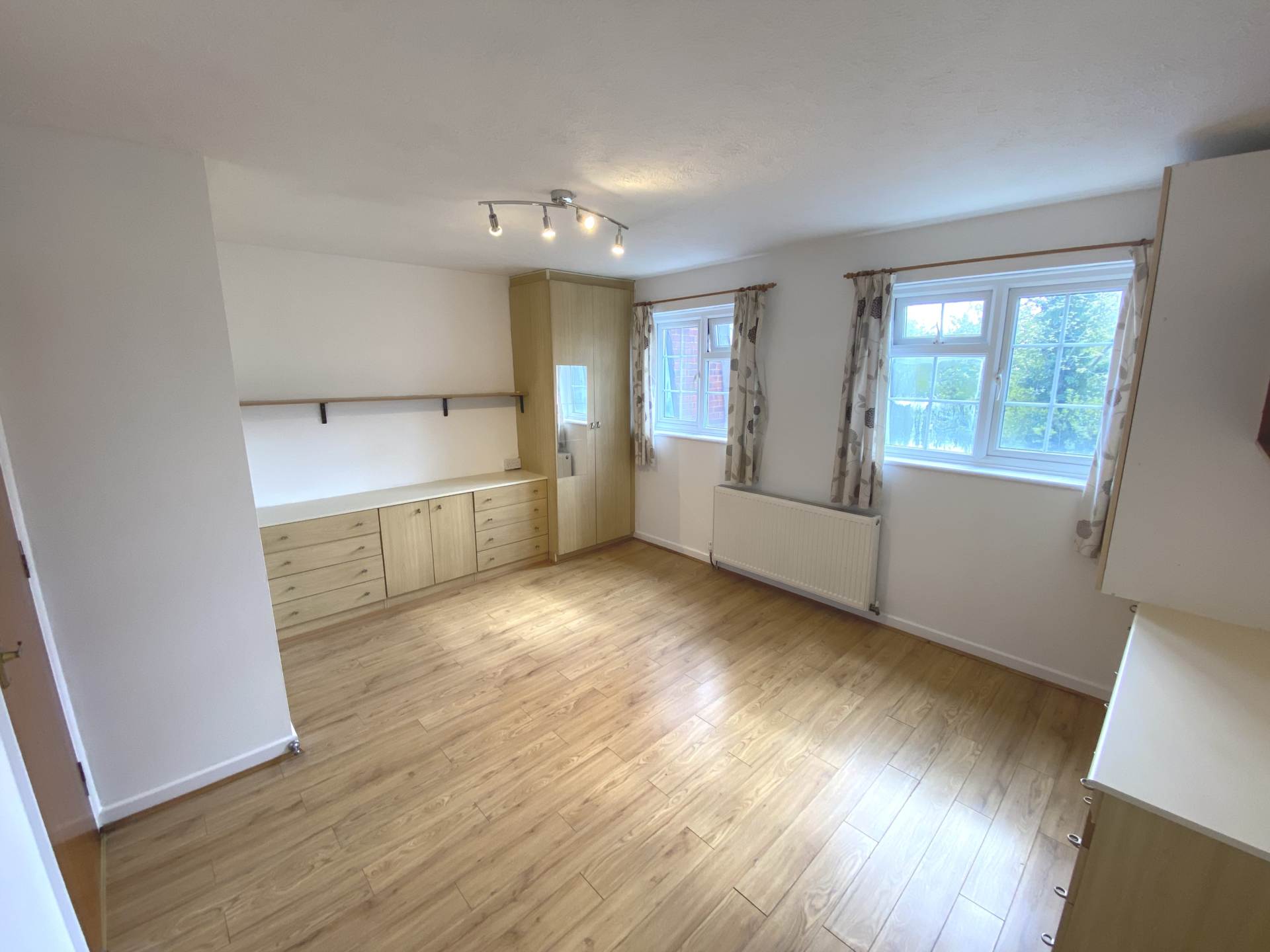 Welbeck Close, Borehamwood, Image 14