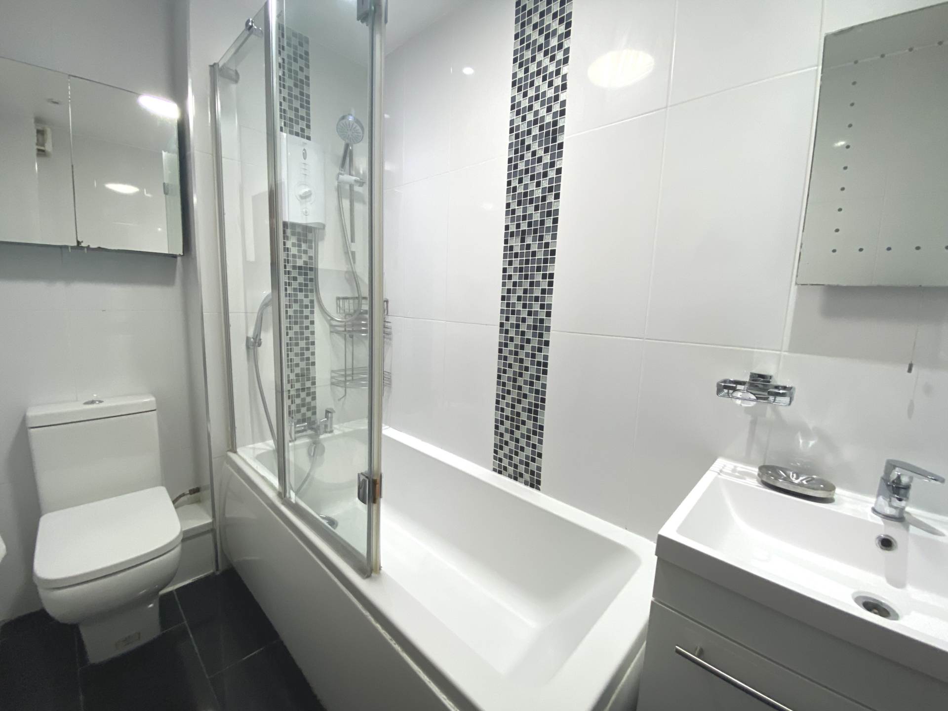 Welbeck Close, Borehamwood, Image 18