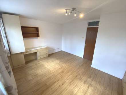 Welbeck Close, Borehamwood, Image 15