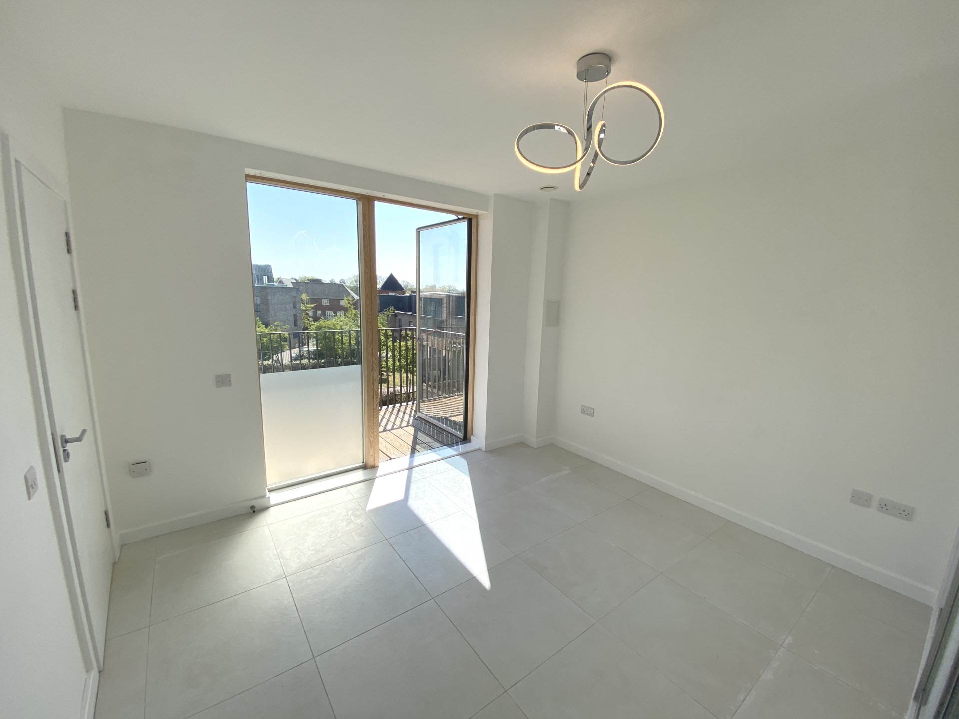 Regiment Hill, London, Image 7