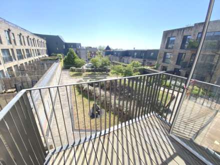 Regiment Hill, London, Image 9
