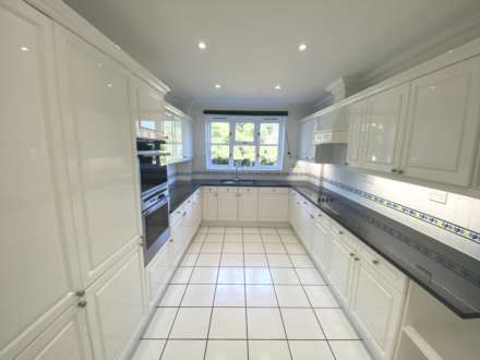 Gills Hill, Radlett, Image 8