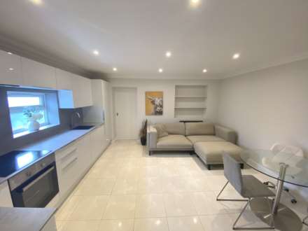 Wordsworth Gardens, Borehamwood, Image 5