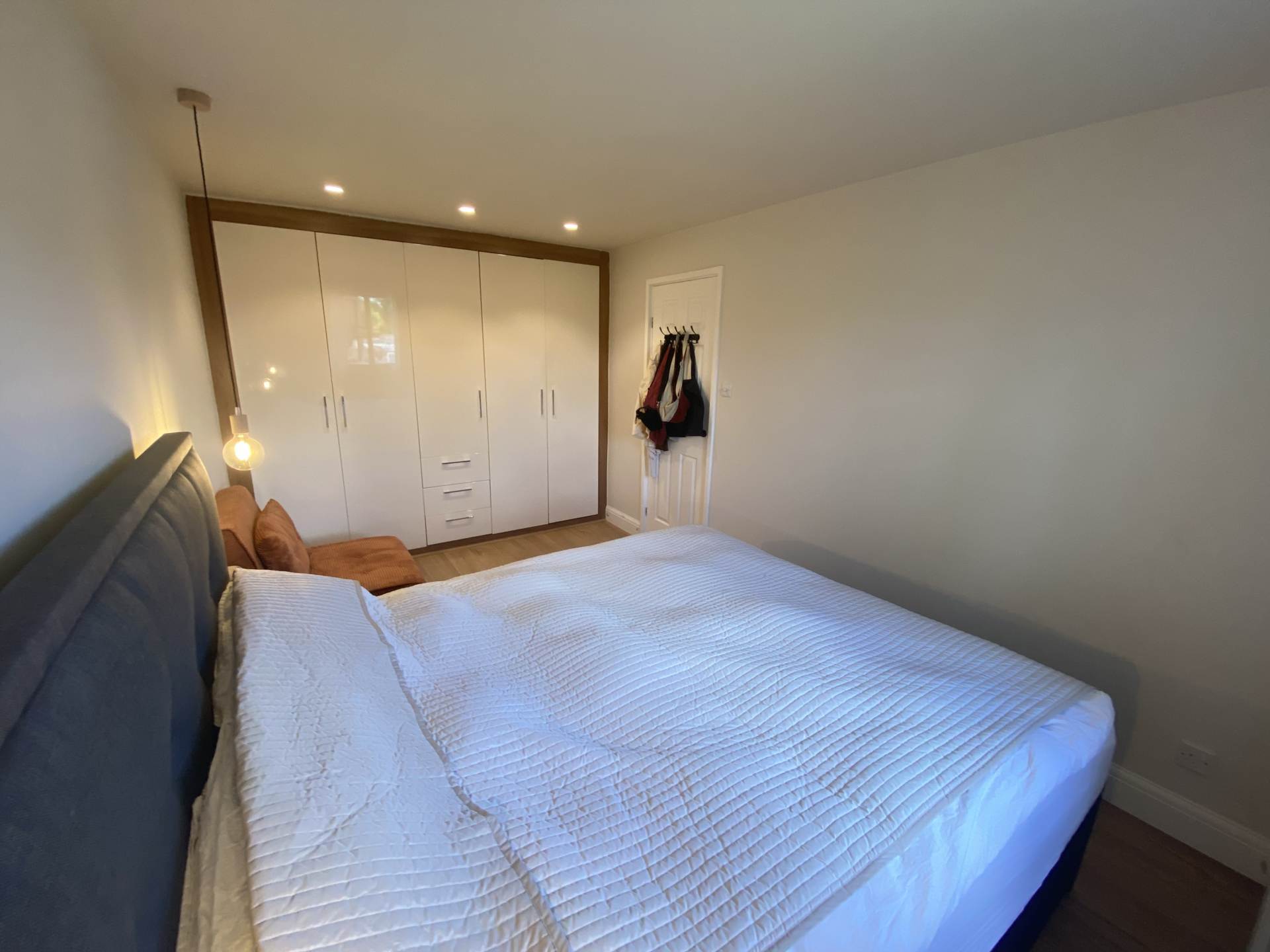 Byron Avenue, Borehamwood, Image 11