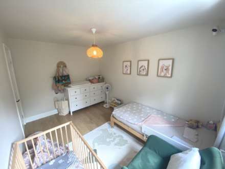 Byron Avenue, Borehamwood, Image 13