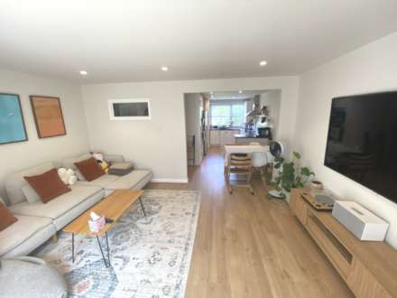 Byron Avenue, Borehamwood, Image 3