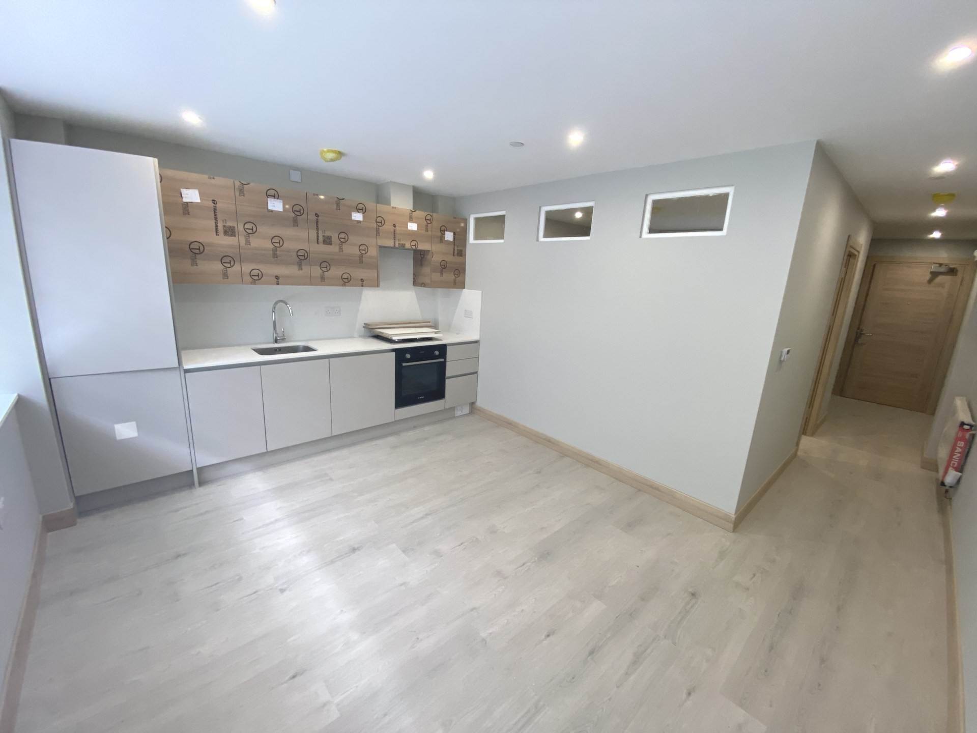 Stirling Way, Borehamwood, Image 1