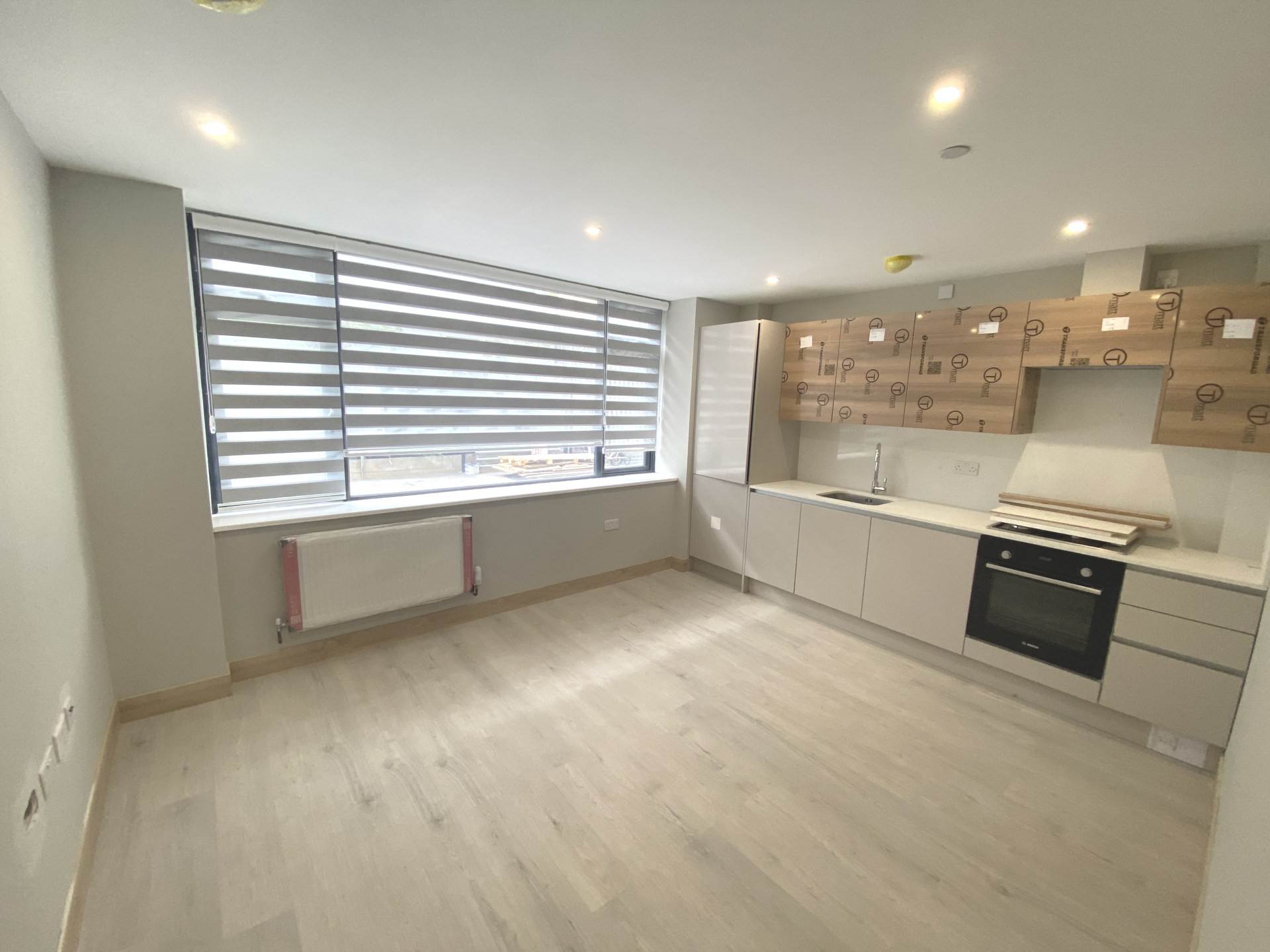 Stirling Way, Borehamwood, Image 2