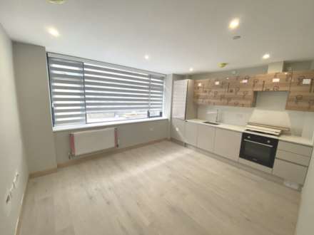 Stirling Way, Borehamwood, Image 2