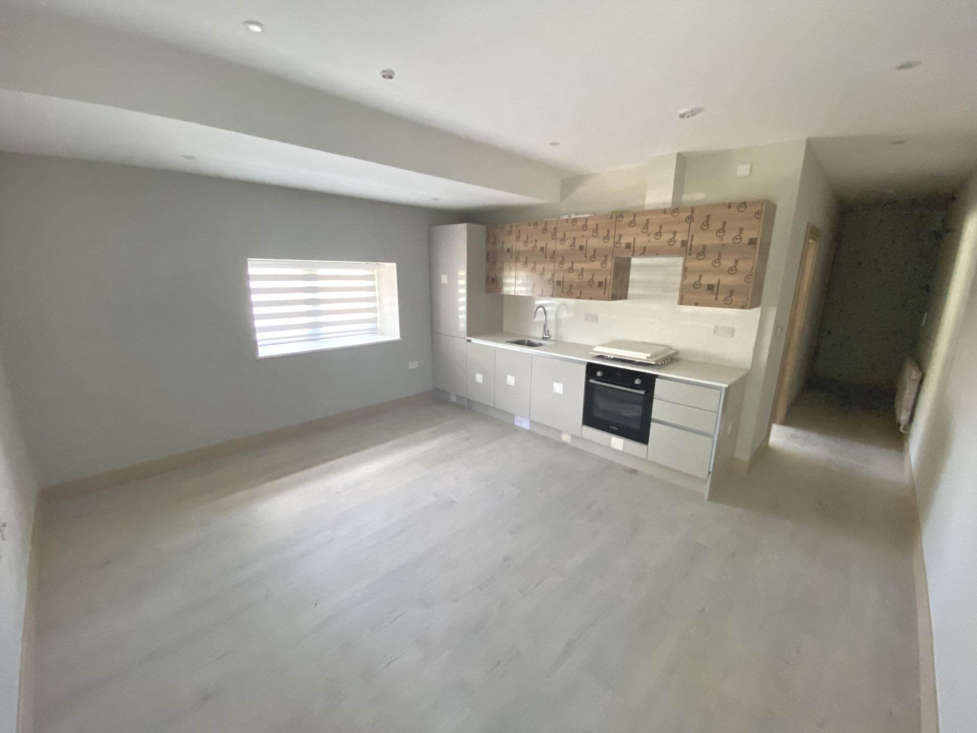Stirling Way, Borehamwood, Image 1