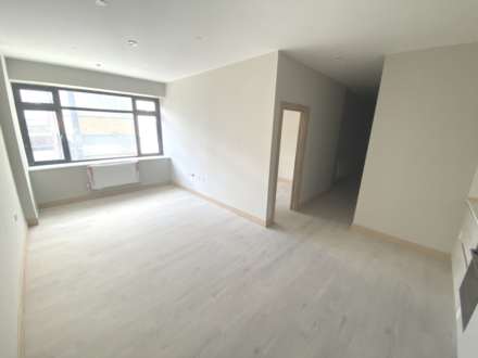 Stirling Way, Borehamwood, Image 2