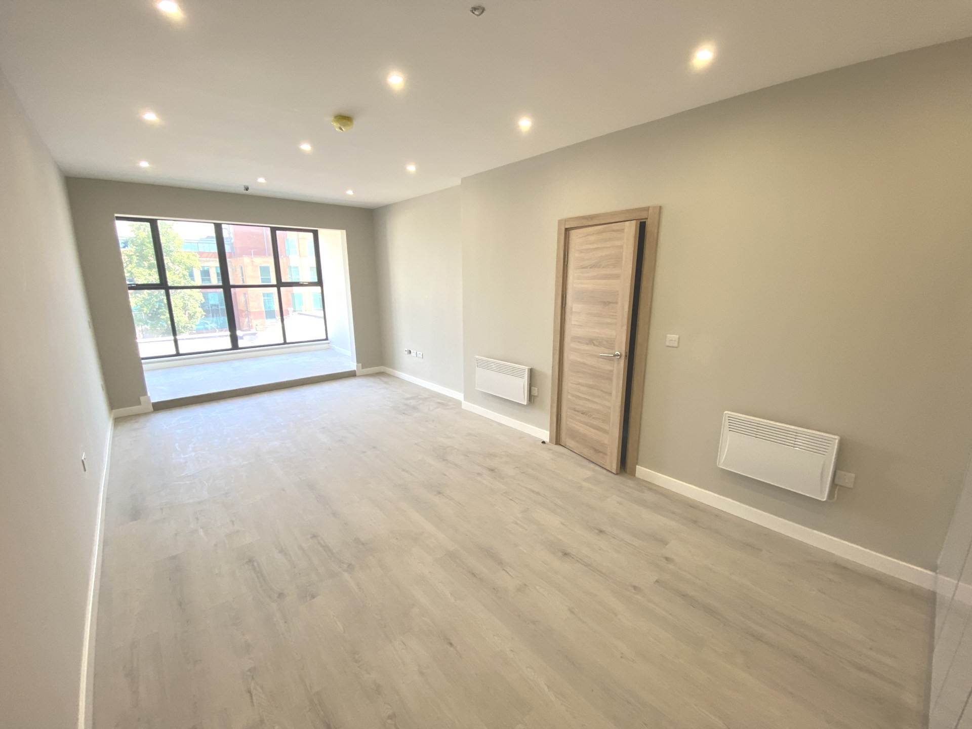 Stirling Way, Borehamwood, Image 1