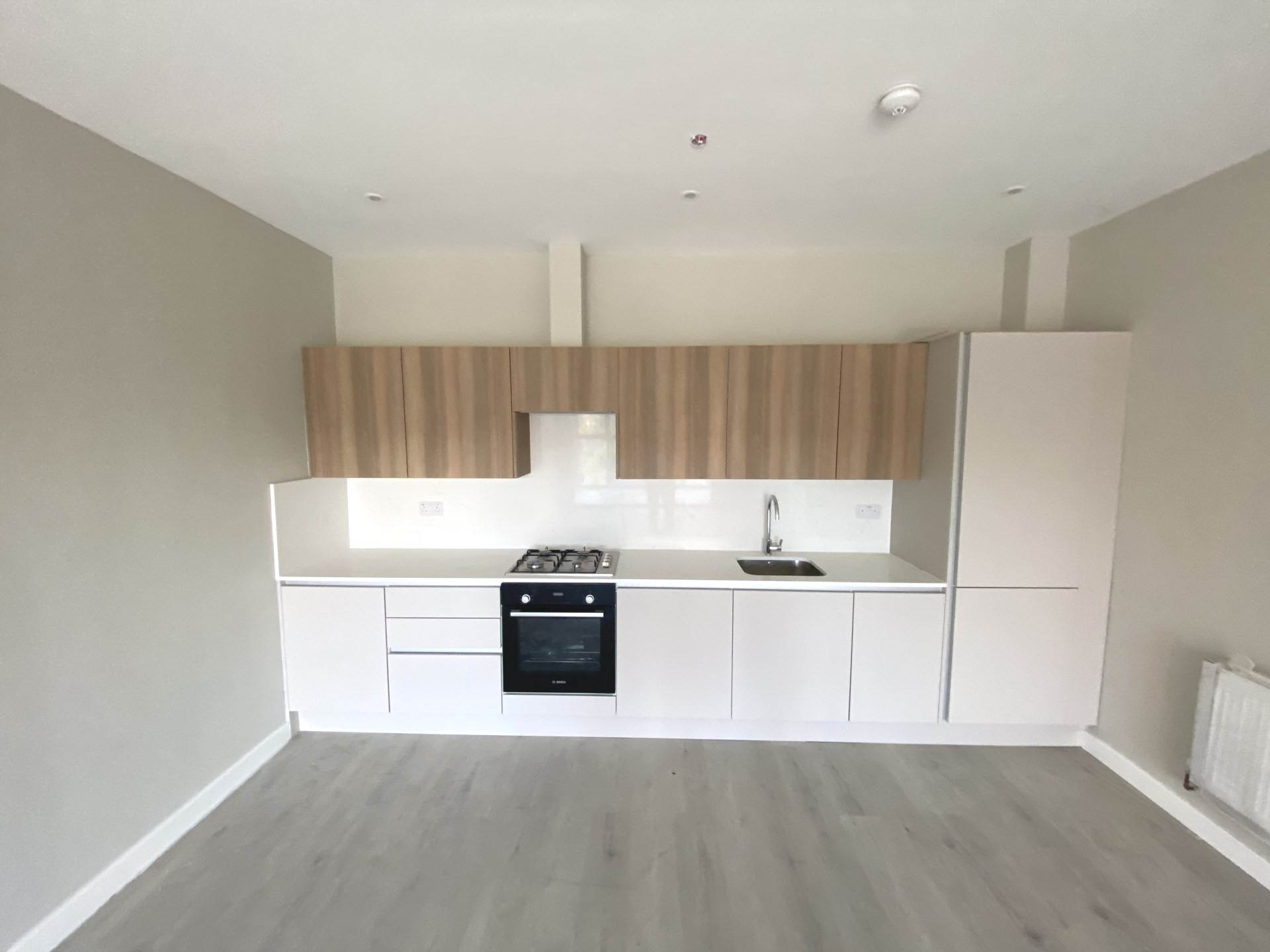 Stirling Way, Borehamwood, Image 3