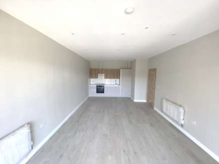 Stirling Way, Borehamwood, Image 2