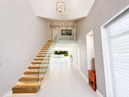 Barham Avenue, Elstree, Image 12