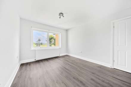 Whitchurch Lane, Edgware, Image 10