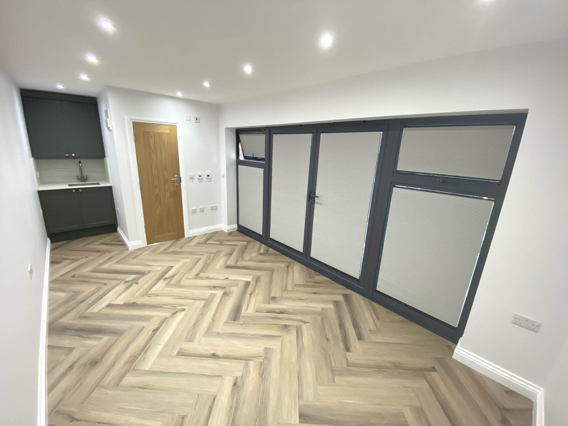 Chiltern Avenue, Bushey, Image 10