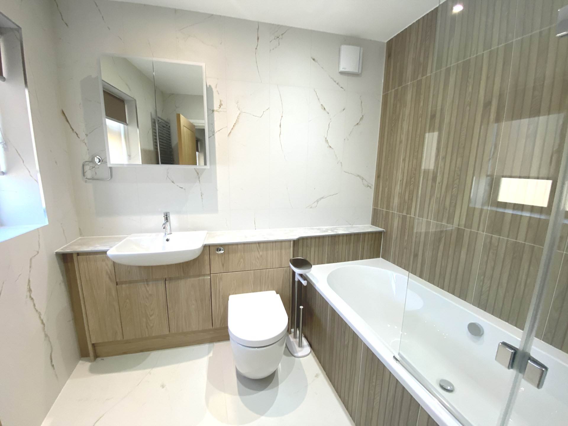 Chiltern Avenue, Bushey, Image 24