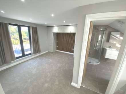 Chiltern Avenue, Bushey, Image 14