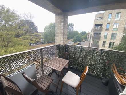 Farnsworth Drive, Edgware, Image 6