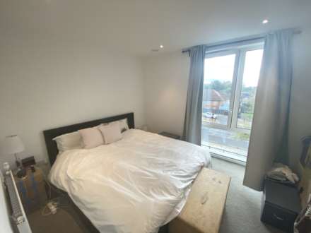 Farnsworth Drive, Edgware, Image 7