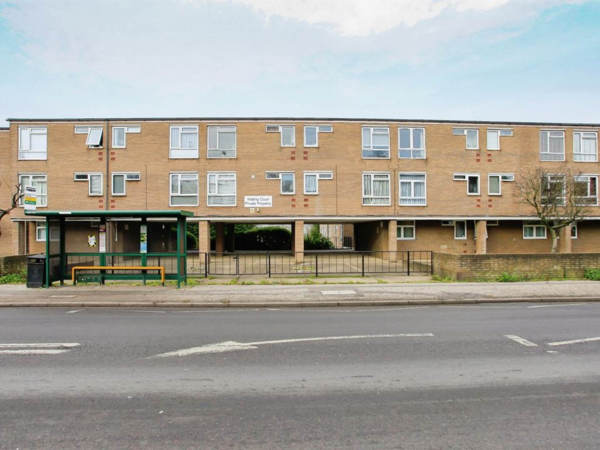 High Street, Elstree, Image 1