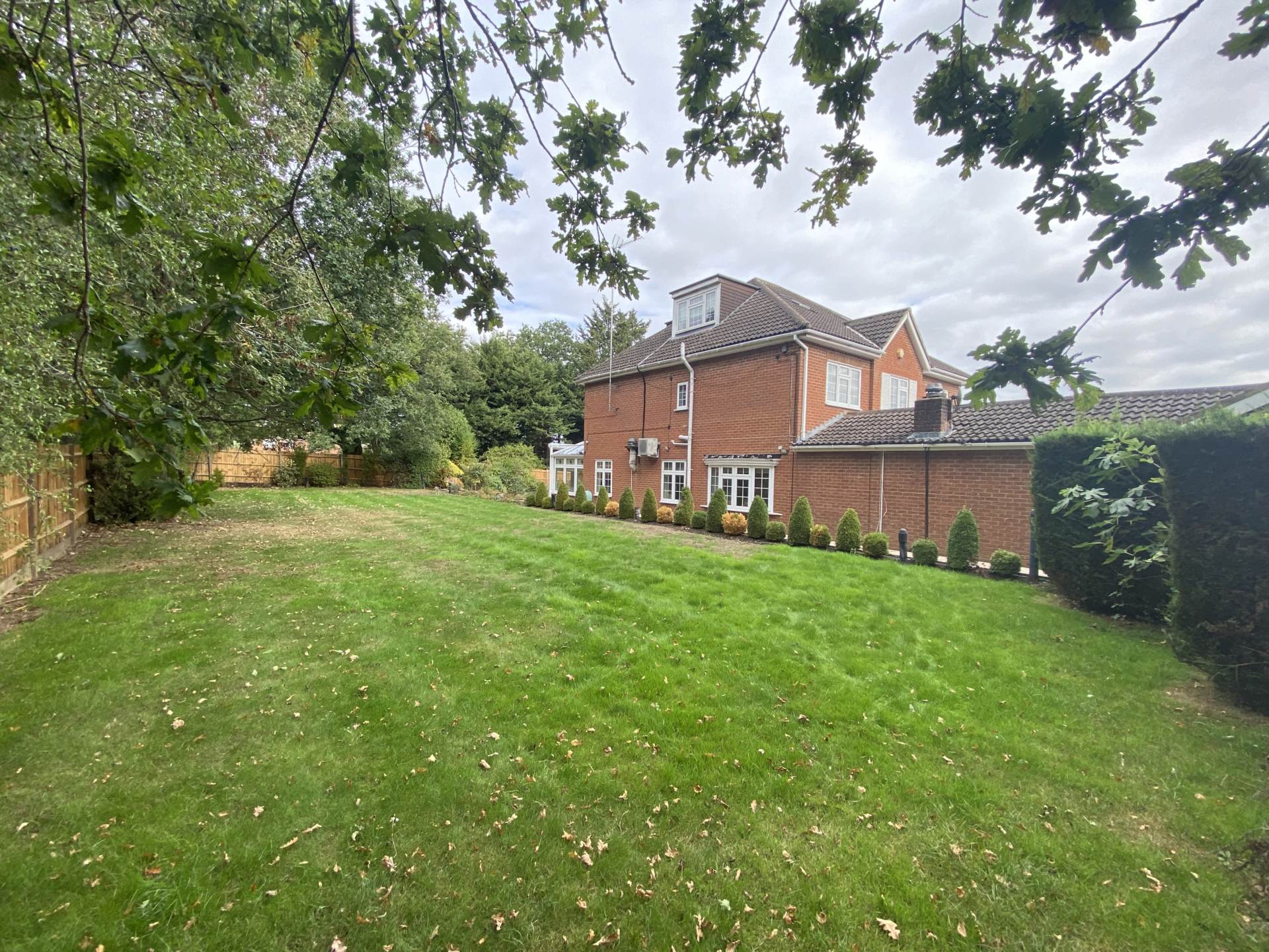 Lowther Close, Elstree, Image 15