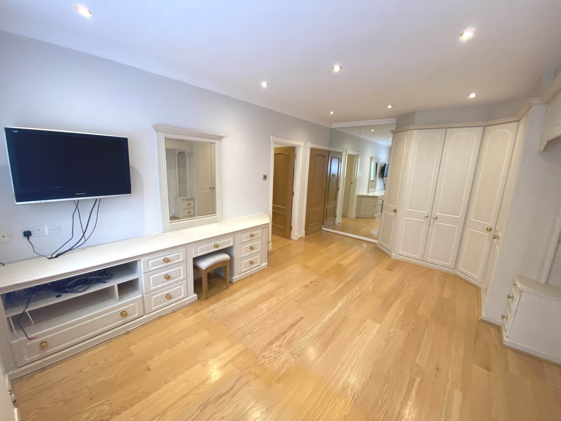 Lowther Close, Elstree, Image 20