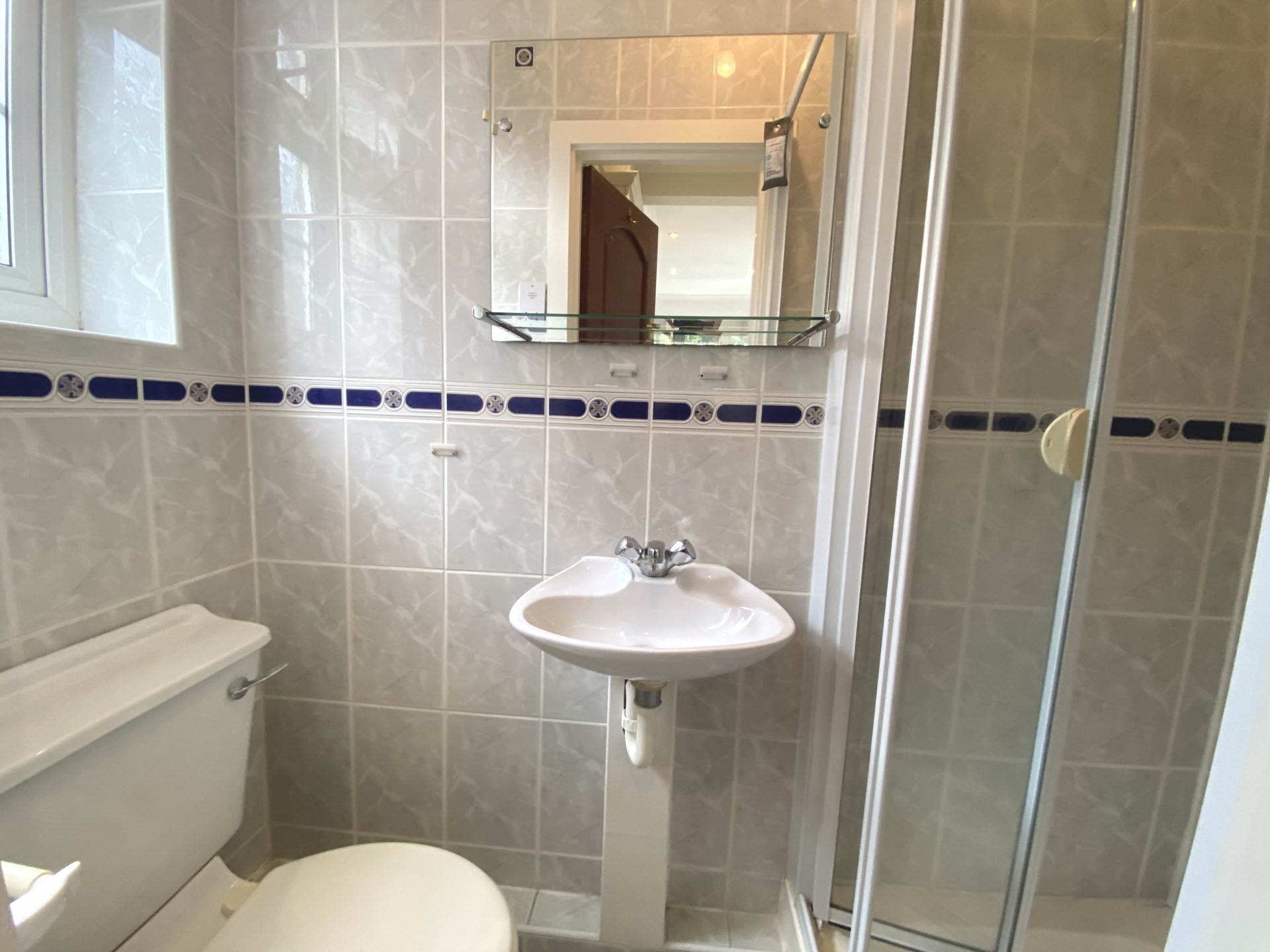 Lowther Close, Elstree, Image 26