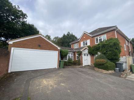 Property For Rent Lowther Close, Elstree, Borehamwood