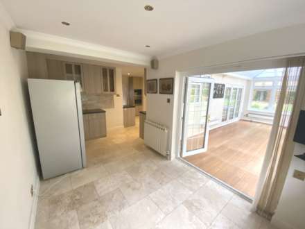 Lowther Close, Elstree, Image 12