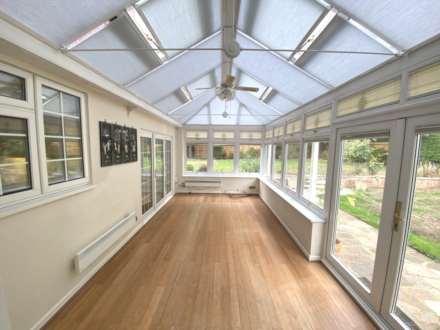 Lowther Close, Elstree, Image 14