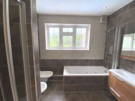 Lowther Close, Elstree, Image 22