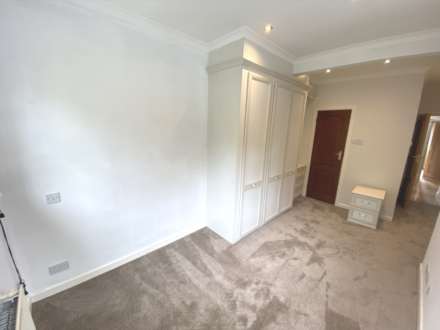 Lowther Close, Elstree, Image 24